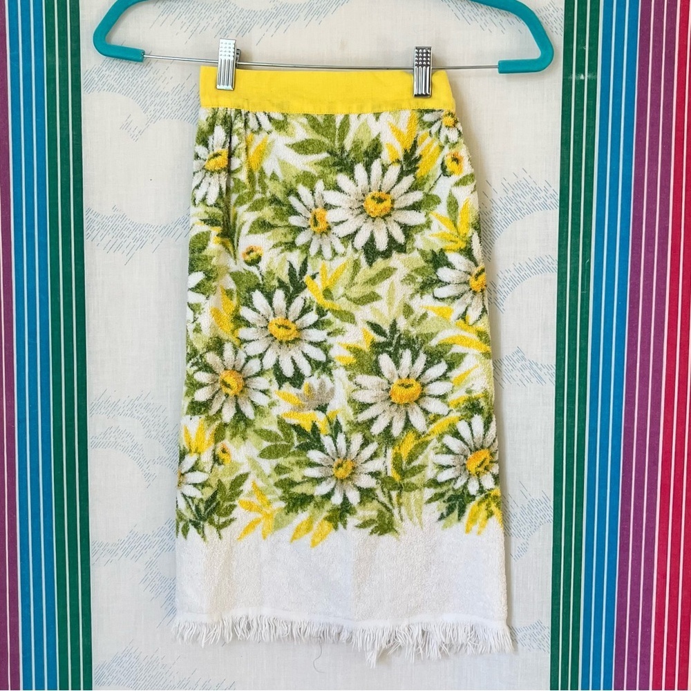 VINTAGE towel apron daisy print 60s 70s
